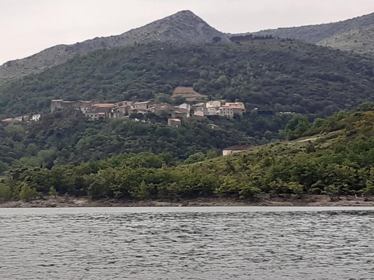 B&B Chambres "Chez Meme Germaine" Caramany Kültér fotó
